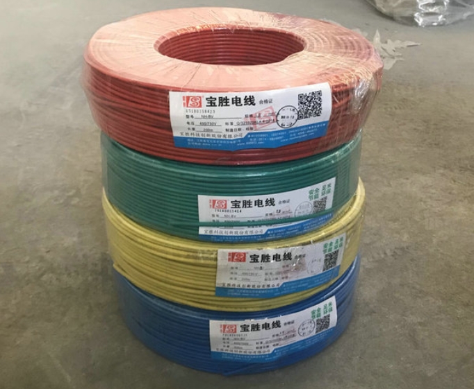 制作電纜頭時對上下扳彎電纜芯線有何要求.jpg 制作電纜頭時對上下扳彎電纜芯線有何要求.jpg